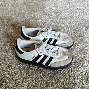 5C Adidas Samba Kids White and Black Sneakers